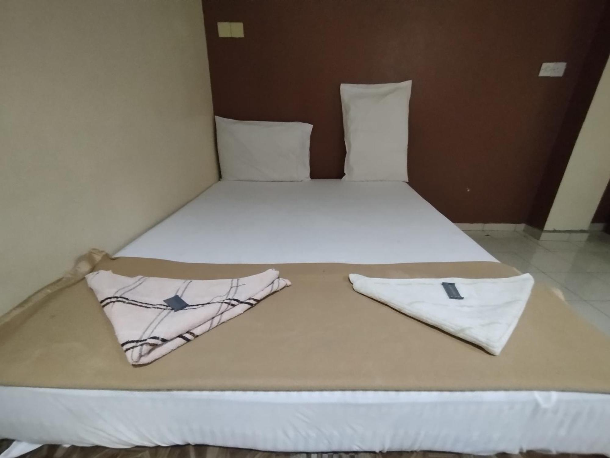 Sentosa Villa Hotel Кланг Екстер'єр фото